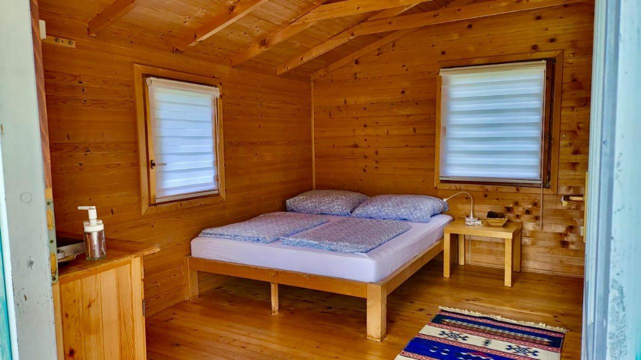 ホテル Una Kamp ボサンスカ・クルパ エクステリア 写真